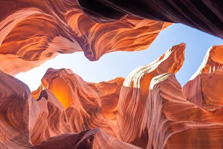 Hem-Nui-Linh-Duong-Antelope-Canyon
