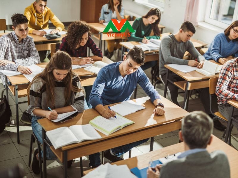 hoc-gdtx-co-di-du-hoc-my-duoc-khong