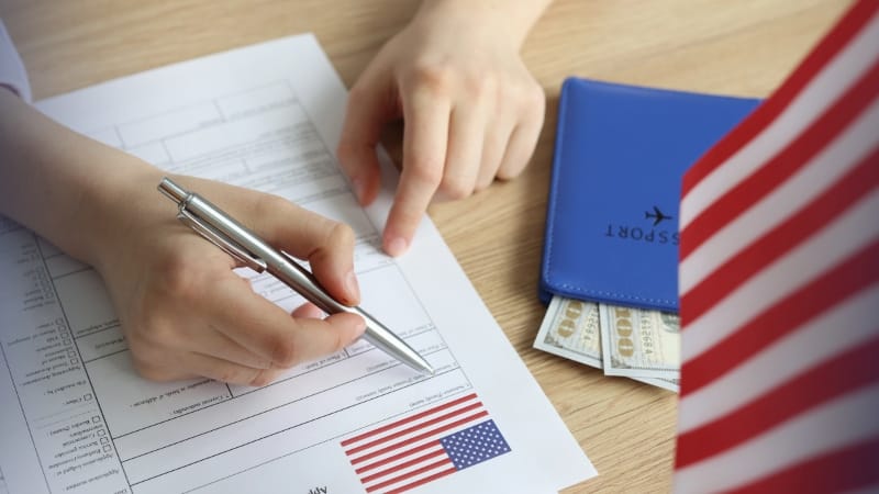 Tim-nguoi-dong-bao-tro-khi-nguoi-bao-tro-tai-chinh-Dinh-cu-My-khong-du-tai-chinh